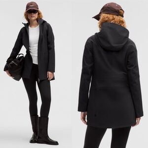 LULULEMON Rain Rebel hooded Glyde jacket size 4